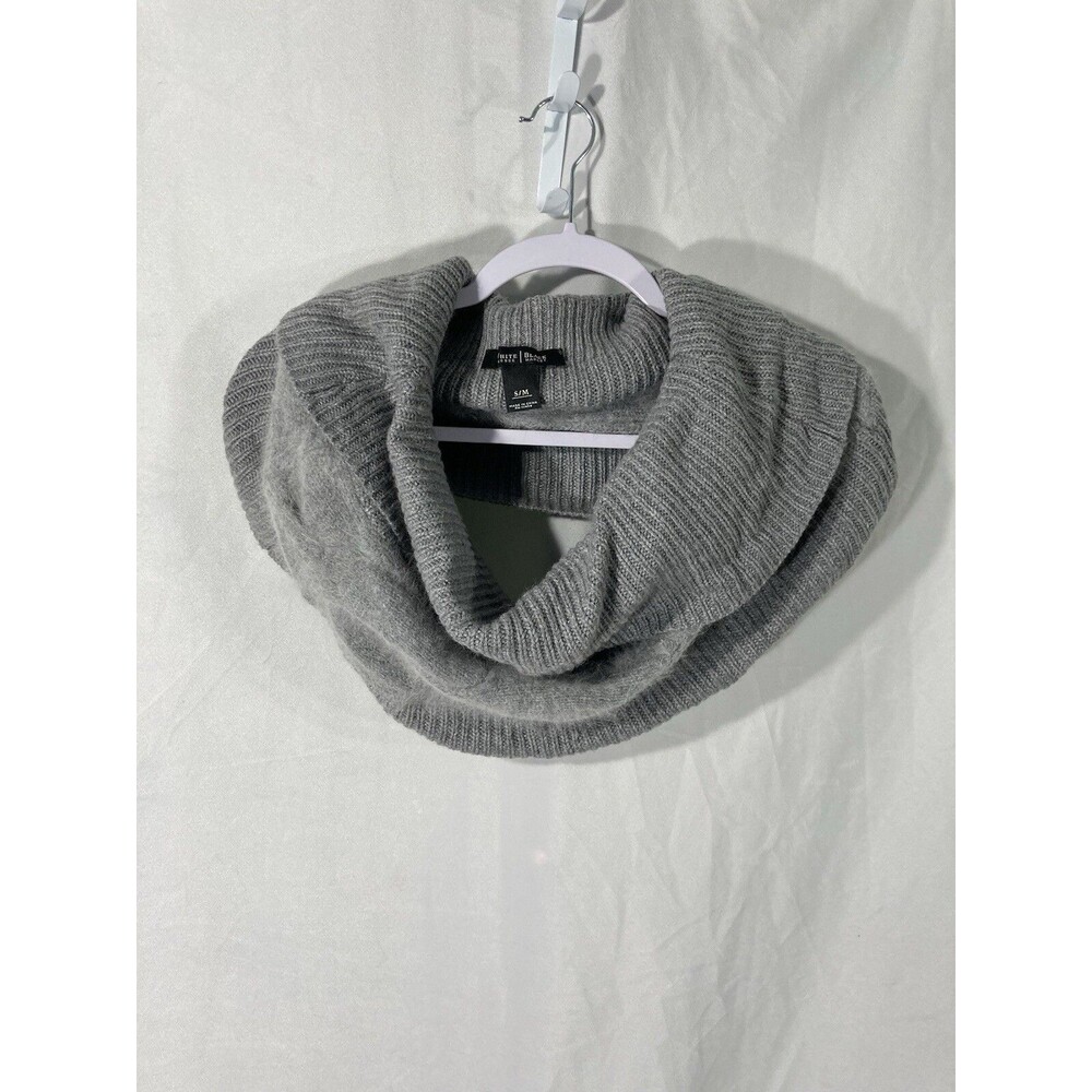 WHITE HOUSE BLACK MARKET gray ribbed rayon wool infinity scarf S/M